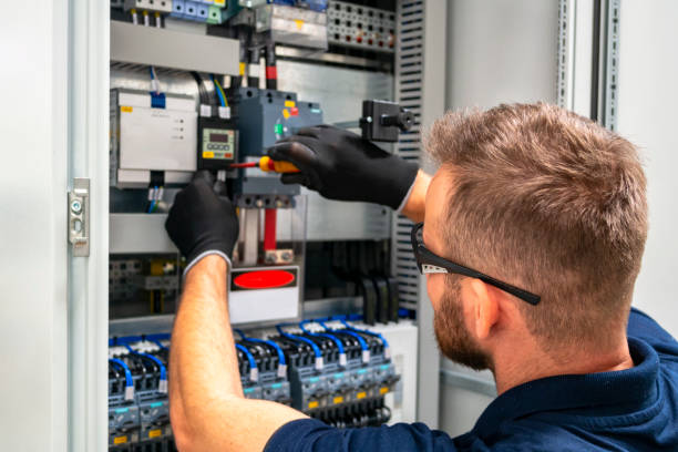 Best Circuit Breaker Repair  in Savanna, IL