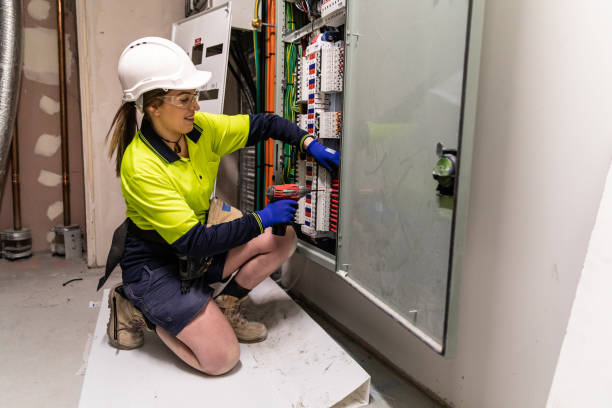 Best Circuit Breaker Repair  in Savanna, IL